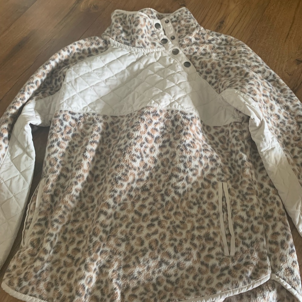 Abercrombie & Fitch Animal Print Fleece